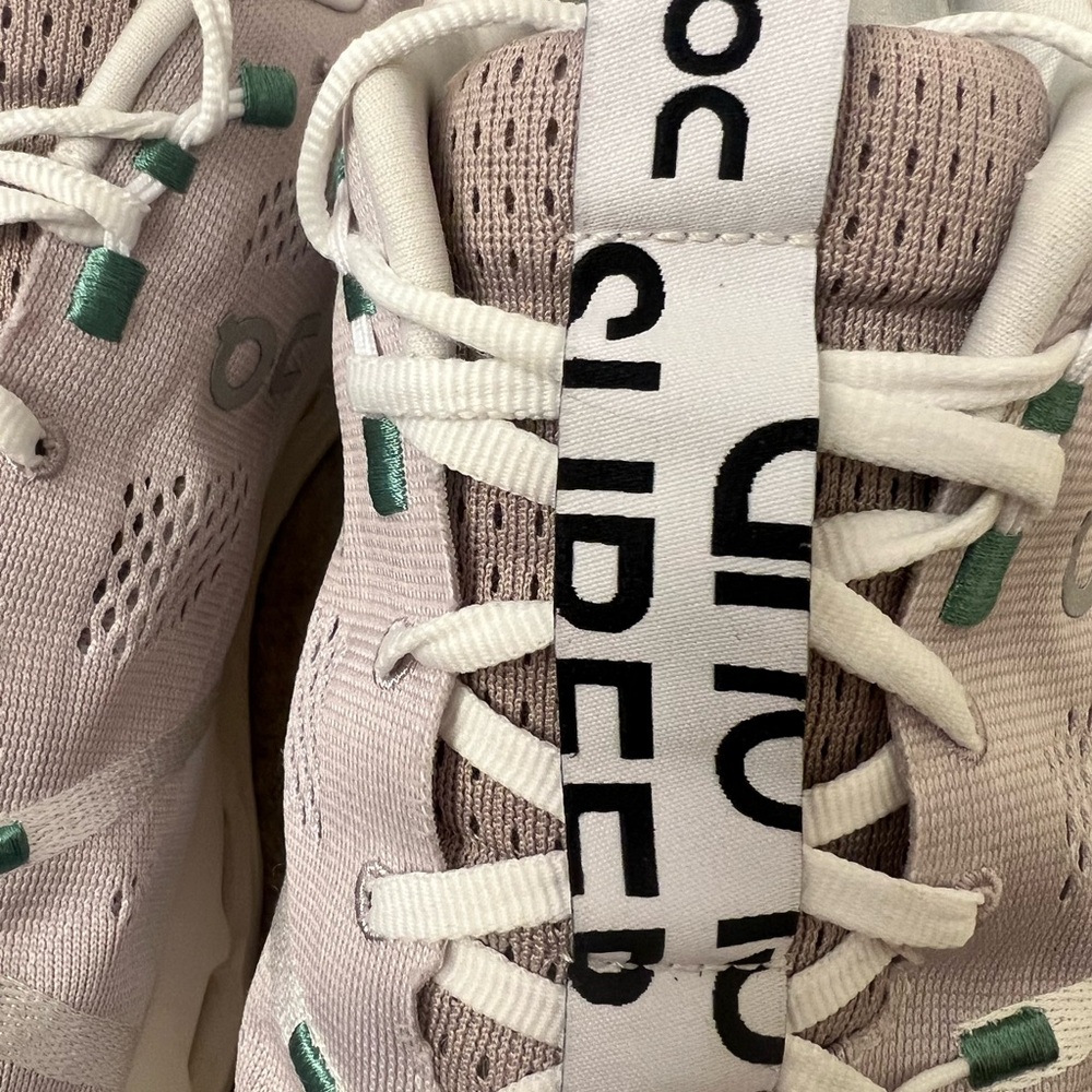 On Running Cloudstratus in White and Gray - image 7